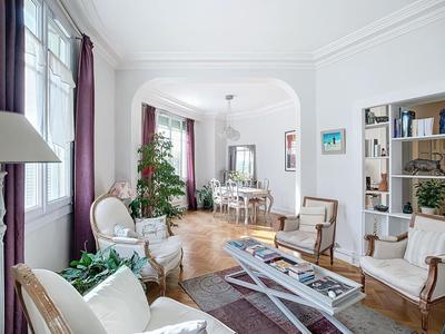 Appartement - 96 m² - 4 pièces