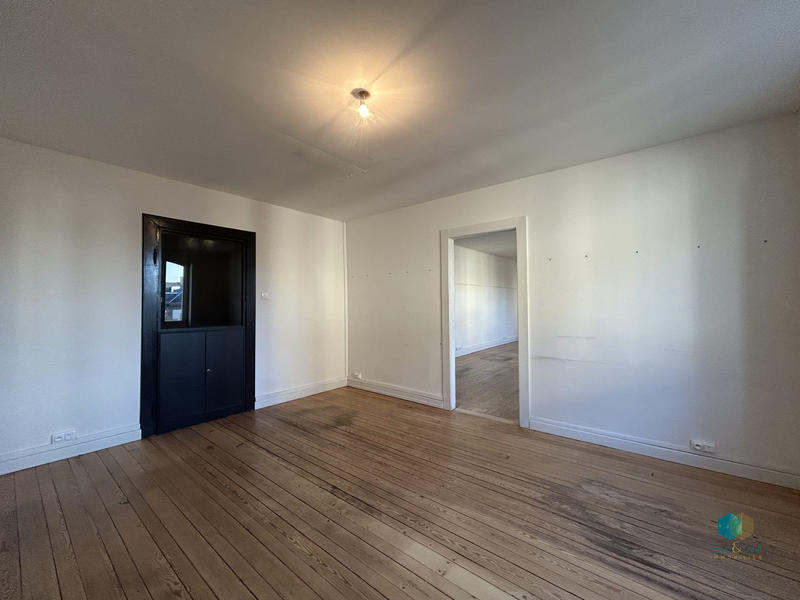 Bureau - 115 m² - 5 pièces