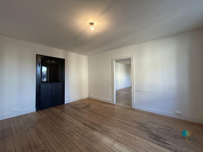 Bureau - 115 m² - 5 pièces