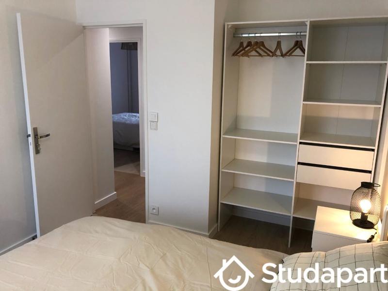 Chambre - 11 m² - 1 pièce