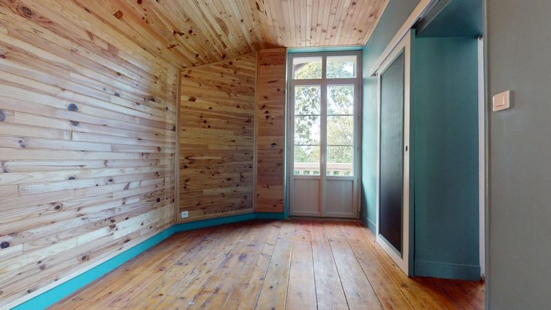 Maison traditionnelle - 350 m² - 12 pièces