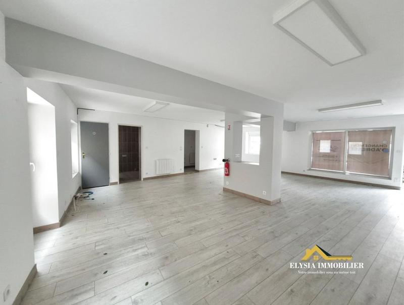 Local commercial - 75 m² - 2 pièces