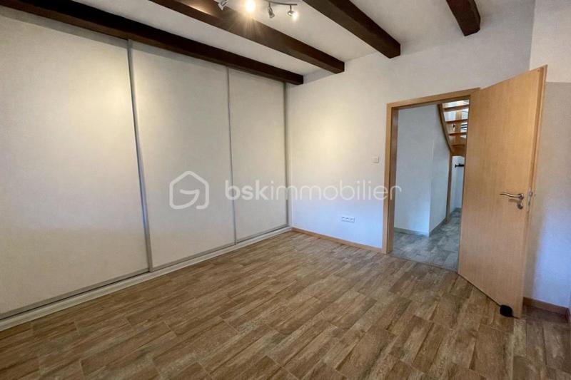 Maison - 200 m² - 8 pièces