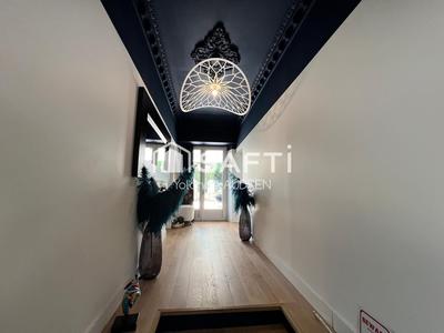 Maison de maîtres - 450 m² - 8 pièces