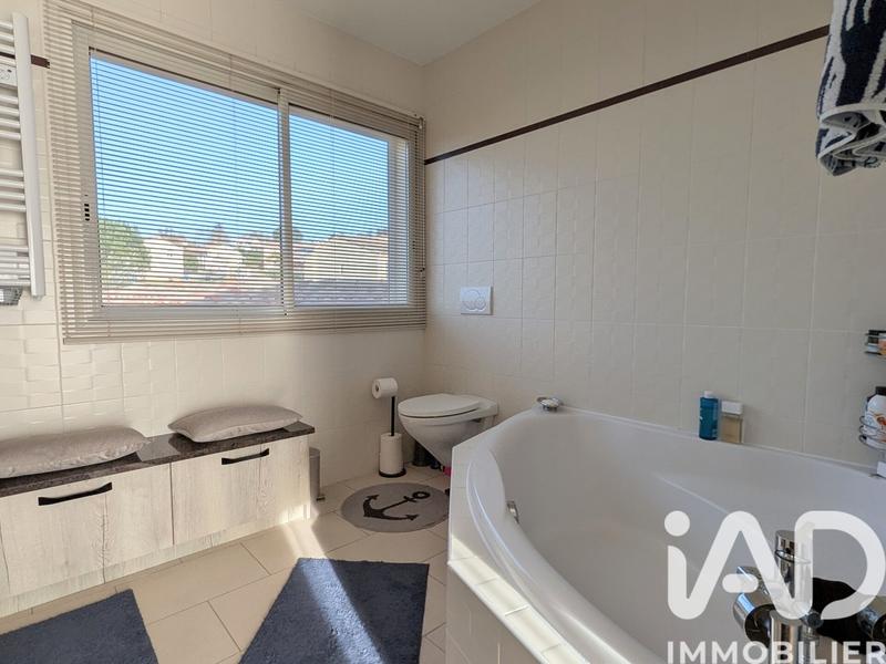 Maison de maîtres - 300 m² - 10 pièces