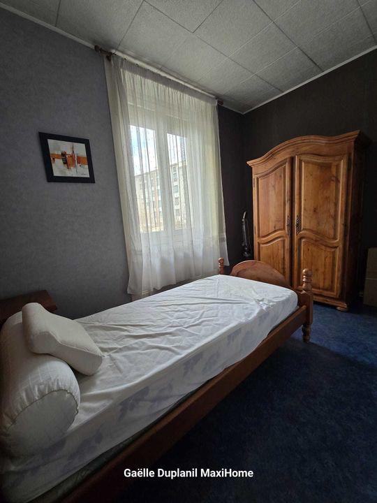 Appartement - 90 m² - 5 pièces