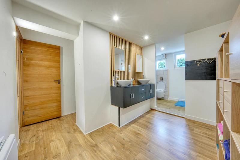 Maison - 190 m² - 7 pièces