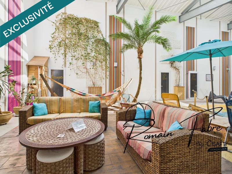 Villa - 980 m² - 34 pièces