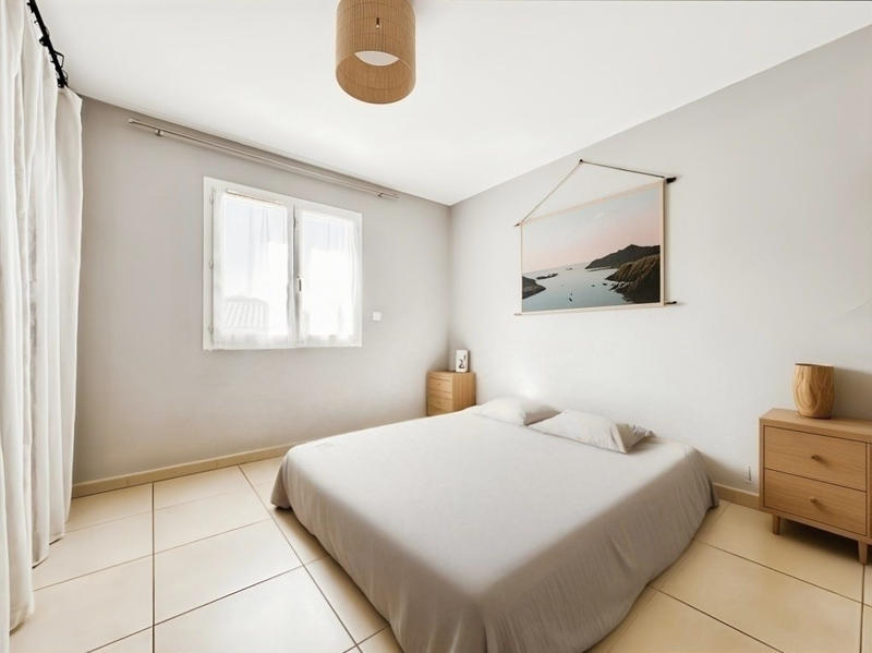 Maison - 90 m² - 5 pièces