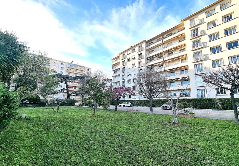 Appartement - 66 m² - 4 pièces