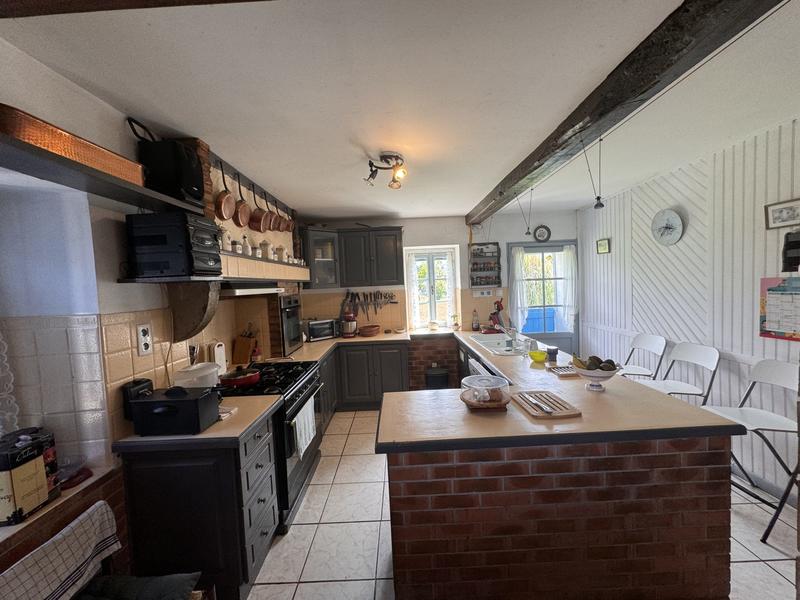 Bastide - 236 m² - 9 pièces