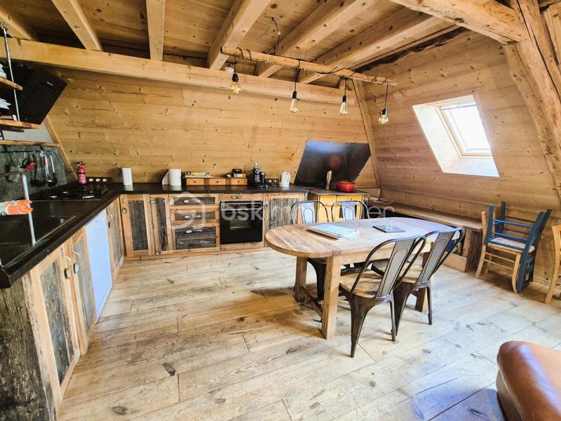 Loft - 78 m² - 5 pièces