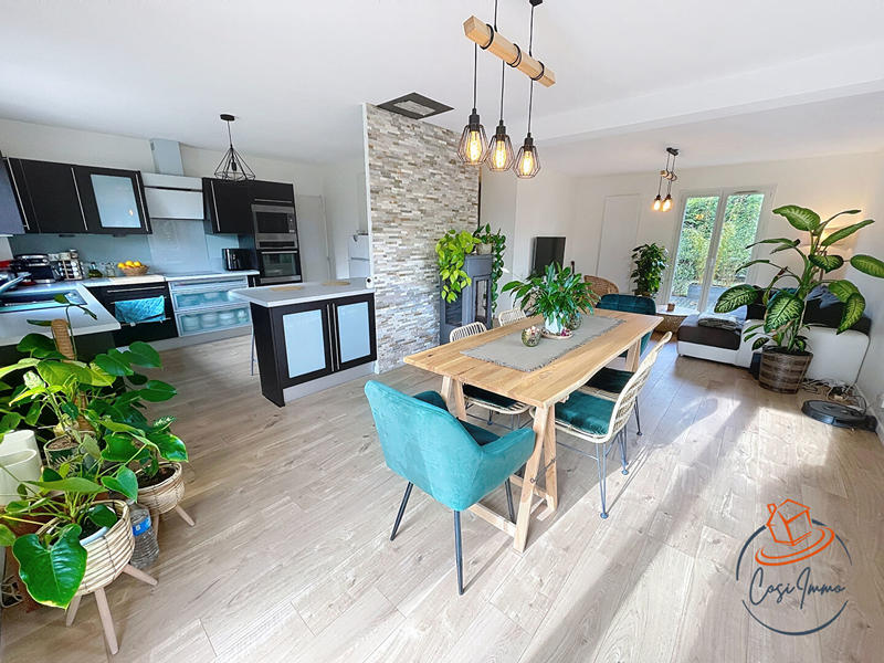 Maison - 100 m² - 5 pièces