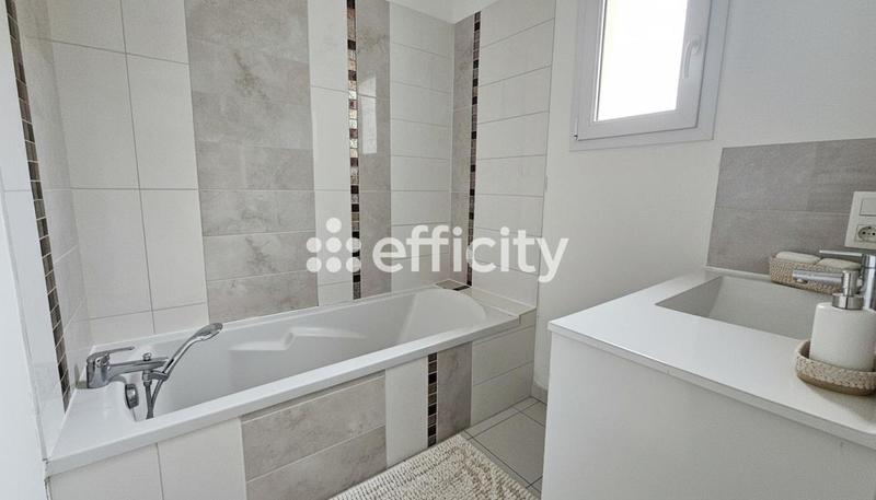 Pavillon - 123 m² - 5 pièces