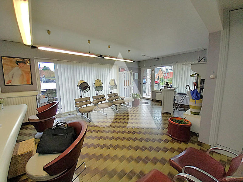 Maison - 258 m² - 11 pièces