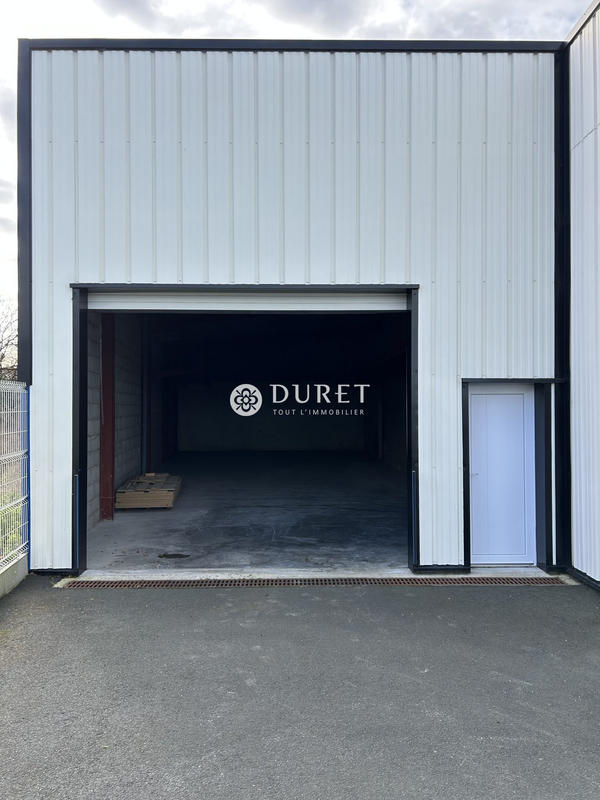 Entrepôt - 145 m²