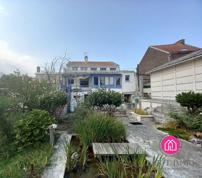 Maison - 140 m² - 6 pièces