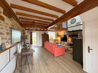 Maison - 102 m² - 4 pièces