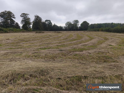 Terrain constructible - 900 m²