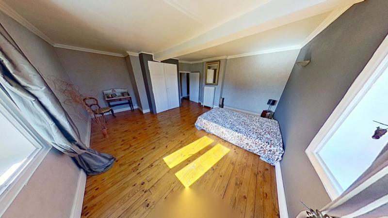 Maison - 182 m² - 6 pièces