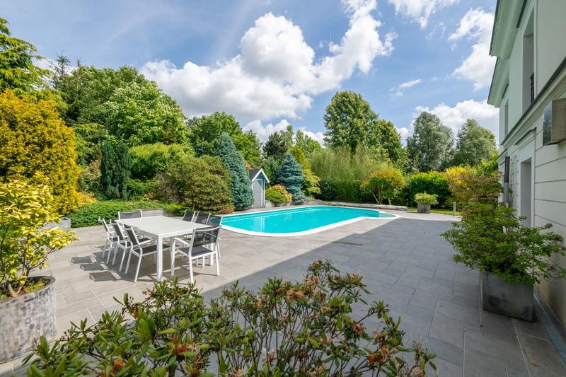 Maison contemporaine - 214 m² - 8 pièces