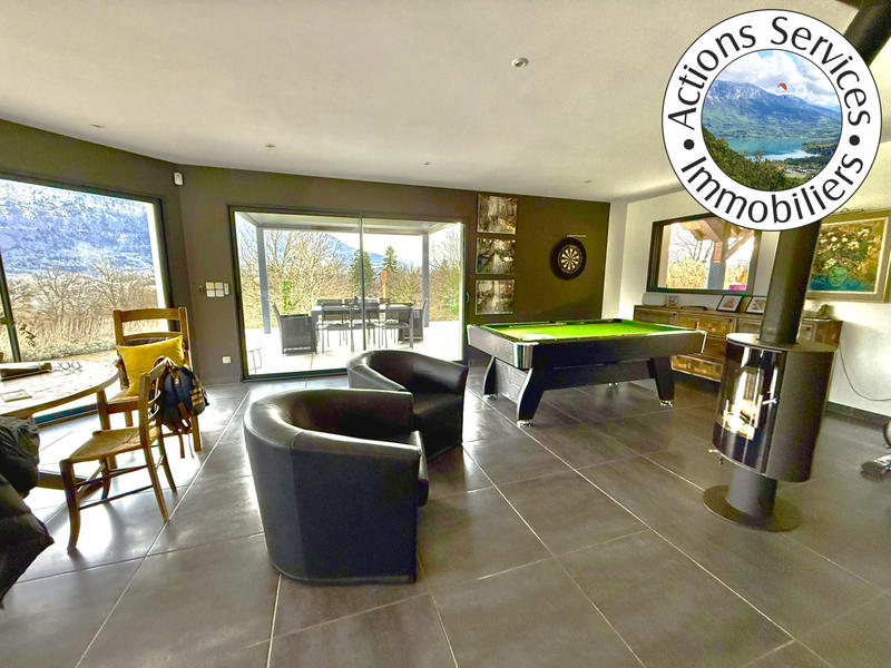 Maison - 166 m² - 6 pièces