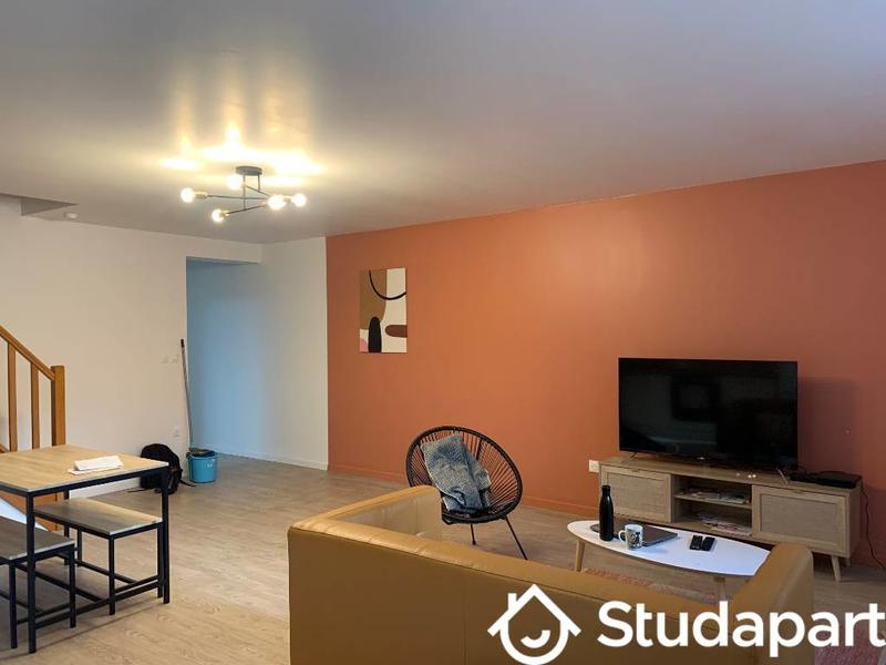 Chambre - 10 m² - 1 pièce