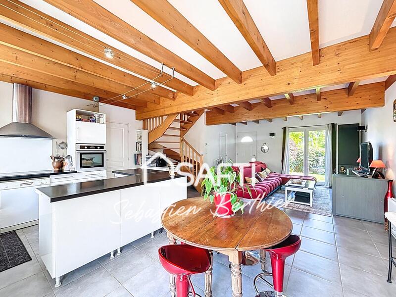 Maison - 90 m² - 4 pièces