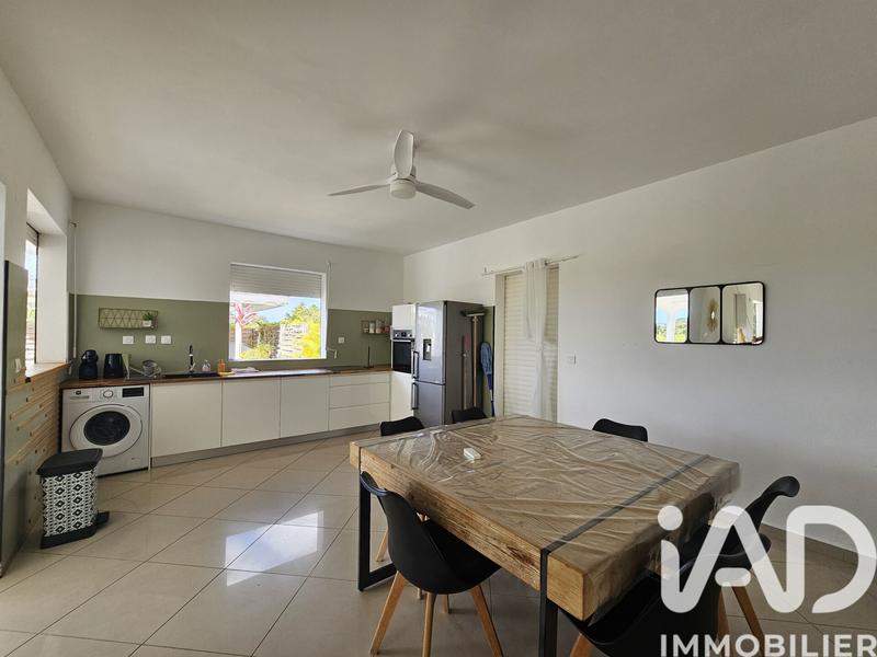 Maison - 200 m² - 8 pièces