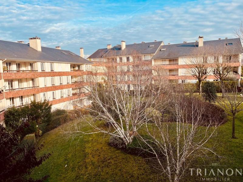 Appartement - 140 m² - 5 pièces