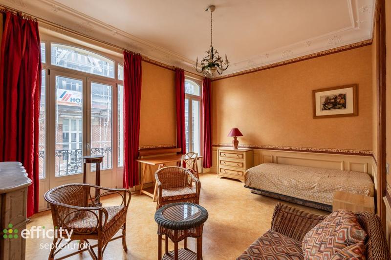 Appartement - 170 m² - 7 pièces