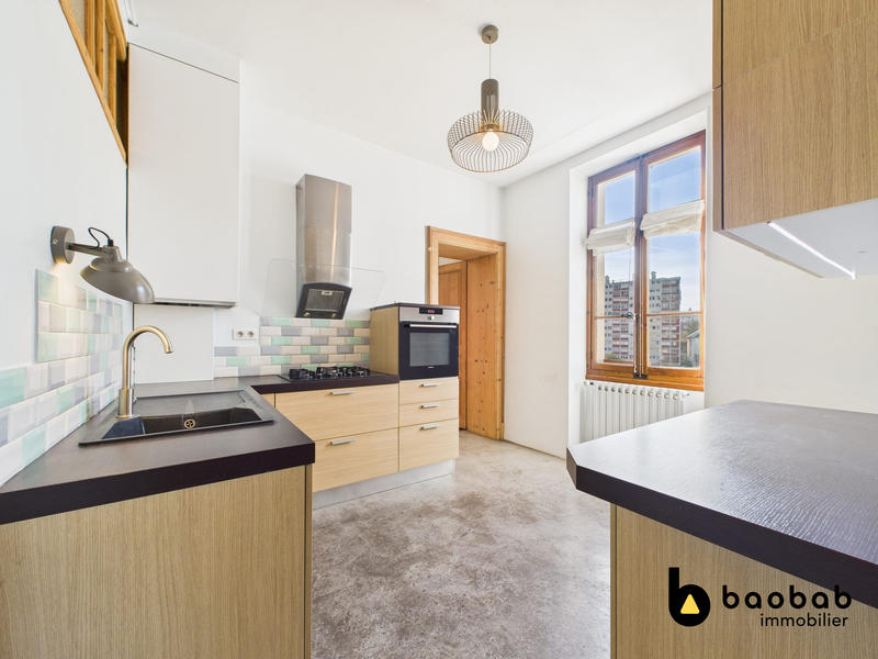 Appartement - 147 m² - 5 pièces