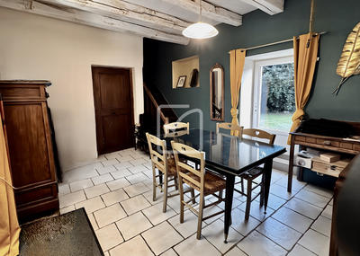 Maison - 198 m² - 8 pièces