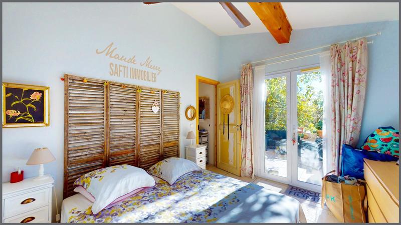 Maison - 170 m² - 8 pièces