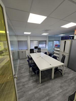 Bureau - 60 m²