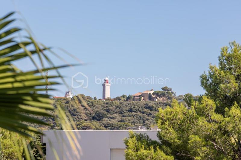 Appartement - 105 m² - 4 pièces