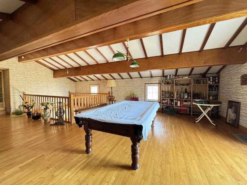 Maison - 269 m² - 7 pièces