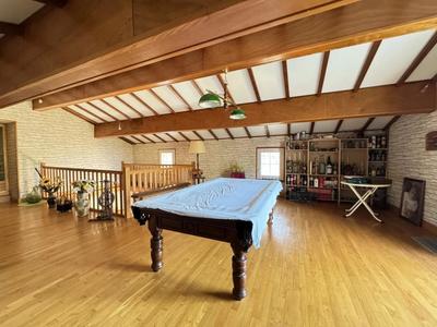 Maison - 269 m² - 7 pièces