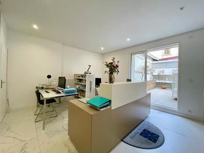Bureau - 54 m²