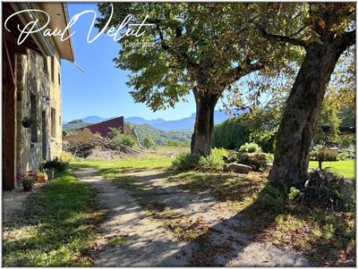 Maison - 200 m² - 7 pièces