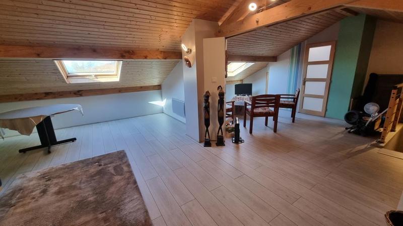 Villa - 214 m² - 6 pièces