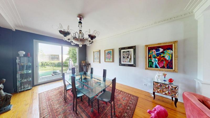 Maison - 208 m² - 6 pièces