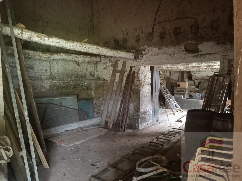 Grange - 270 m² - 8 pièces