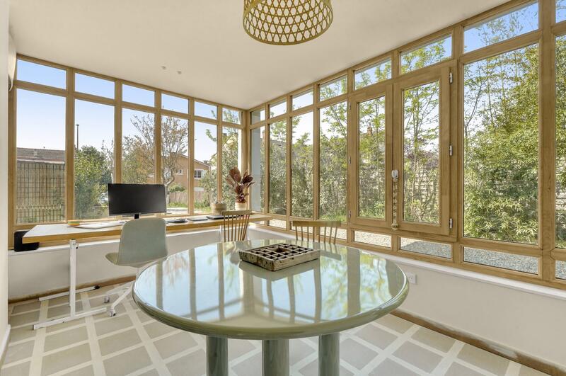 Maison contemporaine - 213 m² - 7 pièces