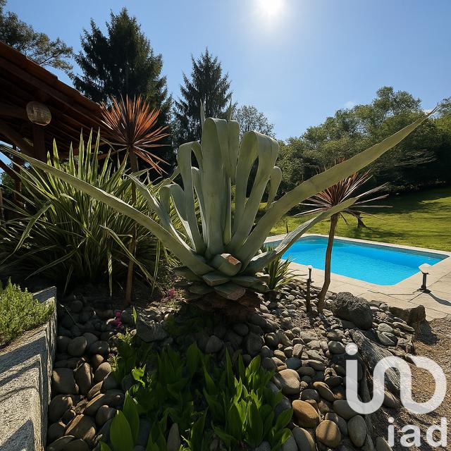 Maison - 145 m² - 6 pièces