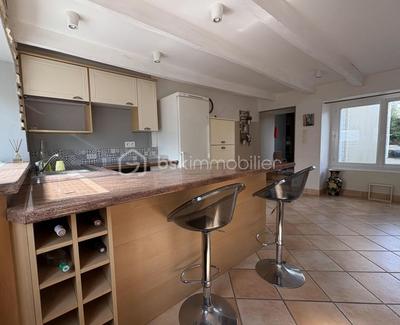 Maison - 94 m² - 5 pièces