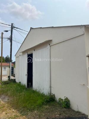 Immeuble - 111 m² - 1 pièce