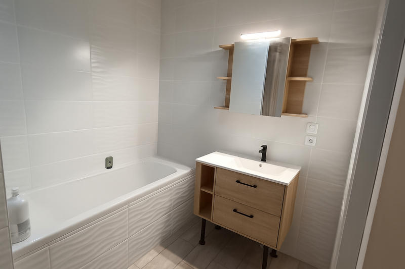 Maison - 102 m² - 4 pièces