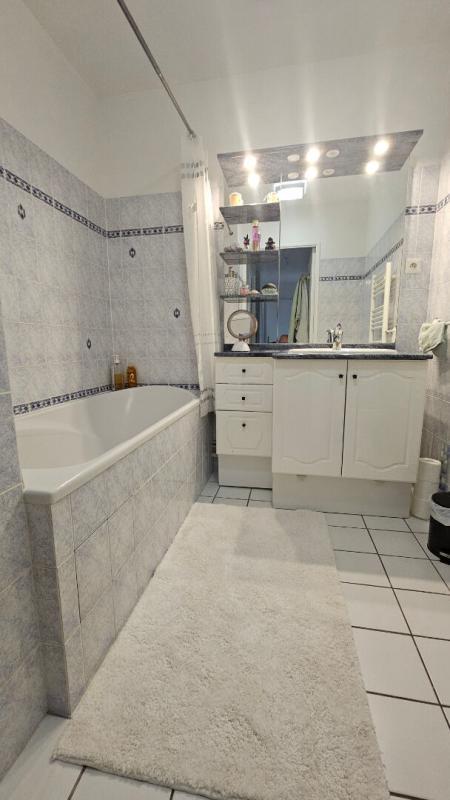 Appartement - 105 m² - 4 pièces