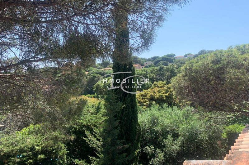 Maison - 269 m² - 12 pièces